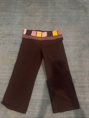 lululemon athletica Black Cropped Pants with Grey and Yellow Block Waistband